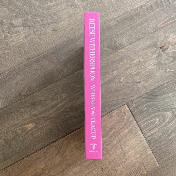 Reese Witherspoon Whiskey in a Tea Cup Cookbook New - Picture 6 of 6